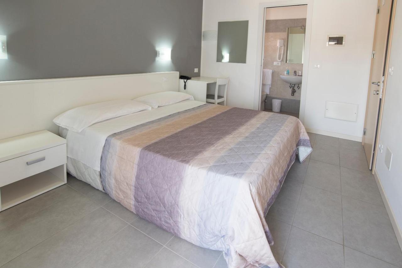 Hotel Atene ليدو دي يسولو المظهر الخارجي الصورة