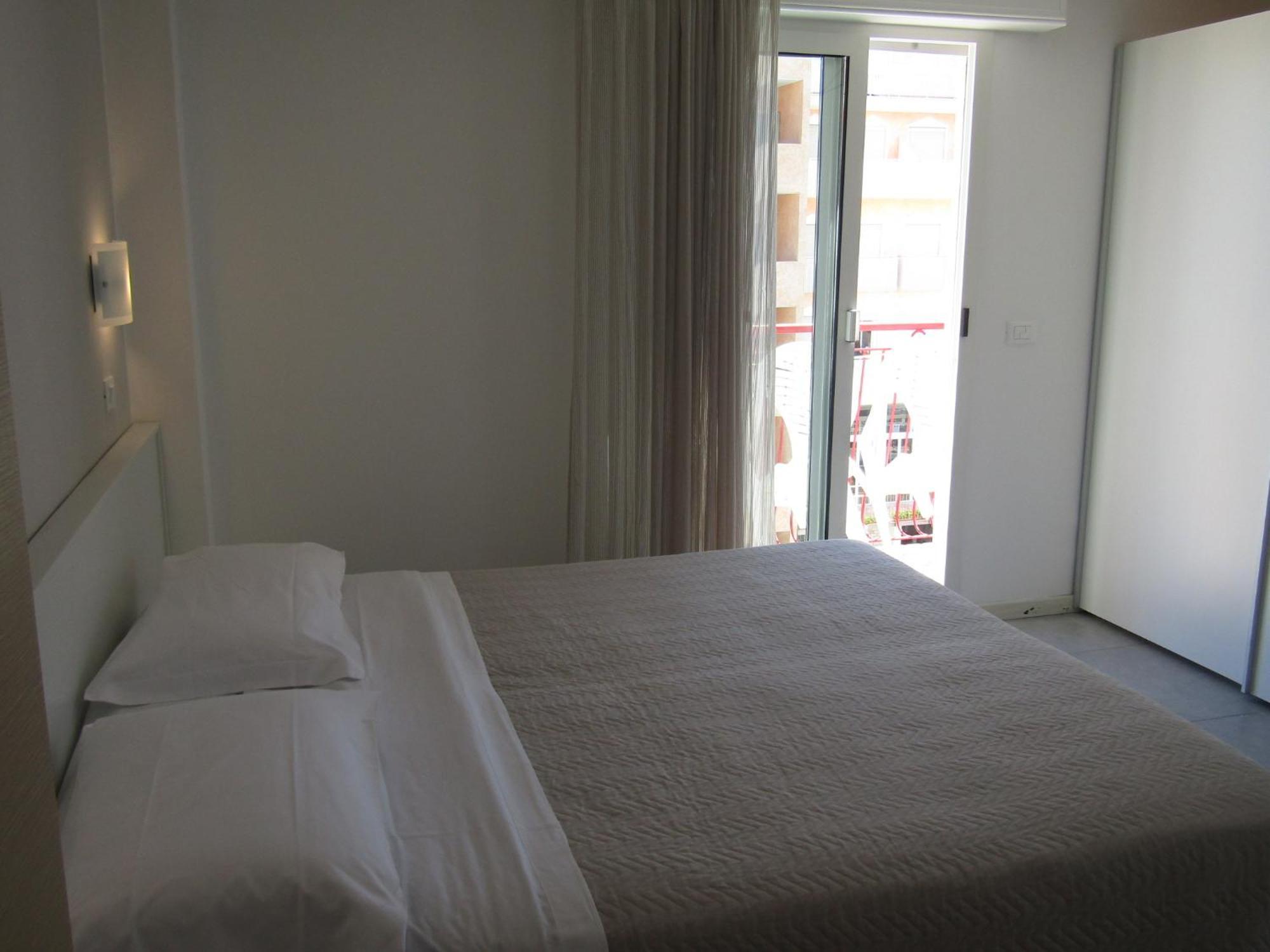 Hotel Atene ليدو دي يسولو المظهر الخارجي الصورة