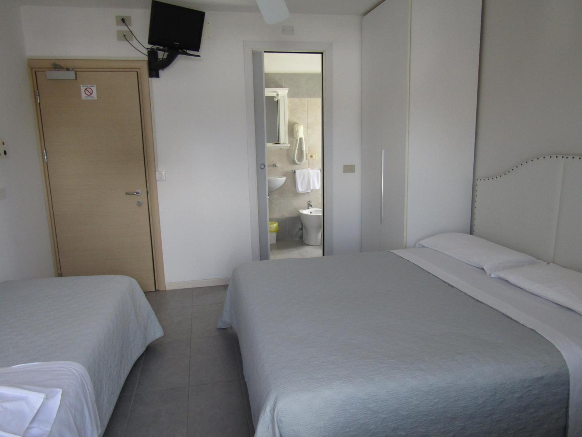 Hotel Atene ليدو دي يسولو المظهر الخارجي الصورة